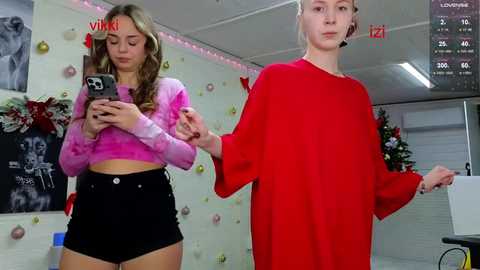 misss_viki @ chaturbate on 20251231