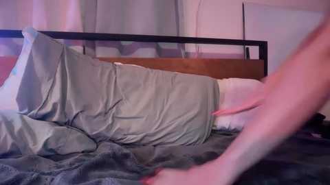 little_lies @ chaturbate on 20260102