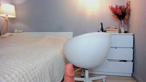 anni_lovely @ chaturbate on 20260105