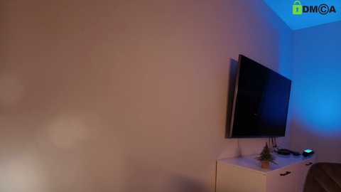 hollyextra @ chaturbate on 20260105