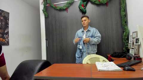 hot_sexmature @ chaturbate on 20260105