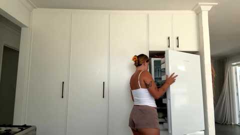 lululovessu @ chaturbate on 20260105