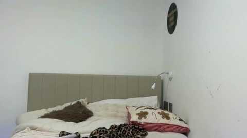 taliavaine @ chaturbate on 20260106