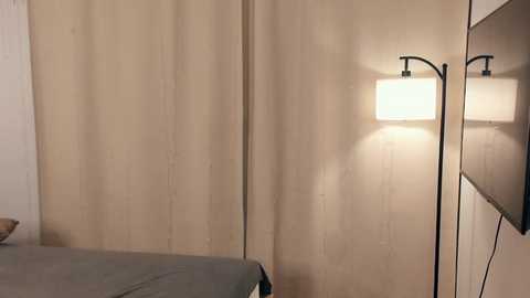 charlinepiker @ chaturbate on 20260107