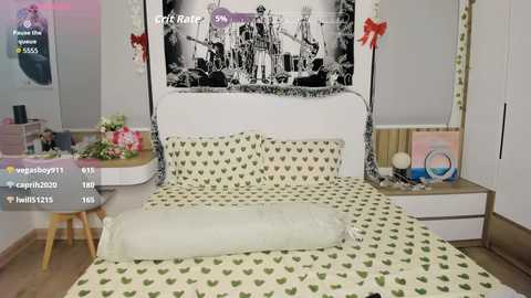 little_yena @ chaturbate on 20260111