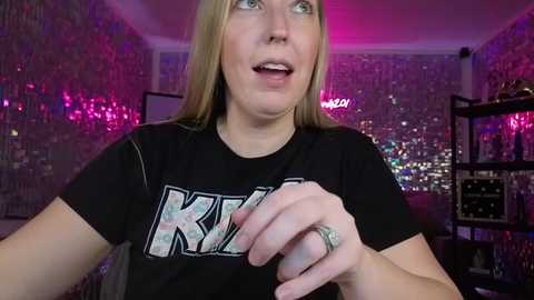 lucyallen4201 @ chaturbate on 20260113