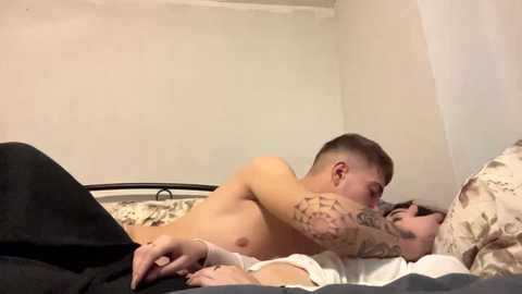 santacervenak @ chaturbate on 20260113