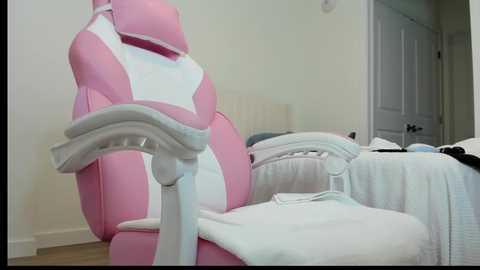 yesonee @ chaturbate on 20260113