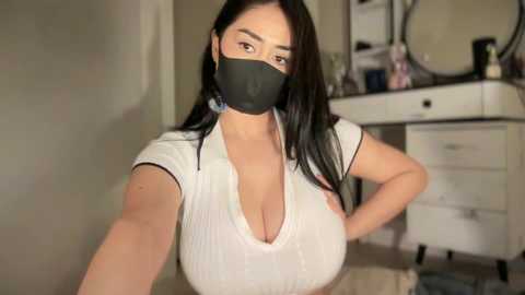 _natycutei19 @ chaturbate on 20260114