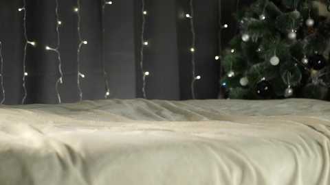 approche_toi_petite @ chaturbate on 20260114