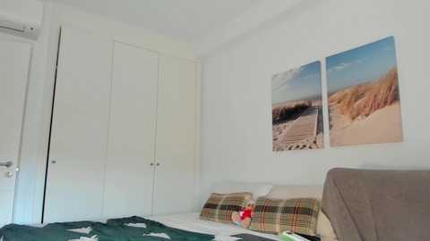 abrilhelena8 @ chaturbate on 20260115