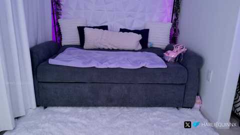 harliequinnx @ chaturbate on 20260115