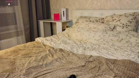 t_tragedienne @ chaturbate on 20260115