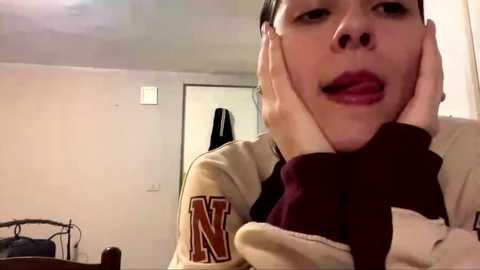 santacervenak @ chaturbate on 20260116