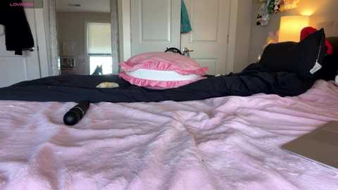 susannahxx @ chaturbate on 20260116