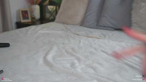 alyonaqueen_ @ chaturbate on 20260117