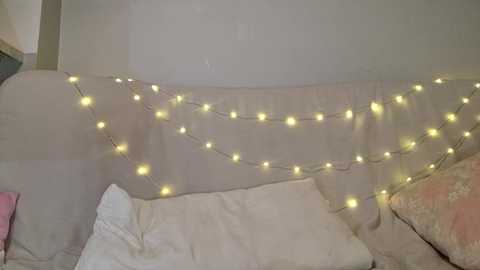 thifa2x @ chaturbate on 20260117