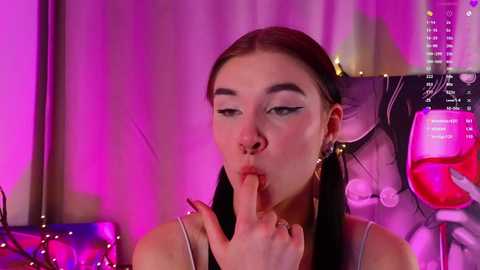 sarahhunny @ chaturbate on 20260120