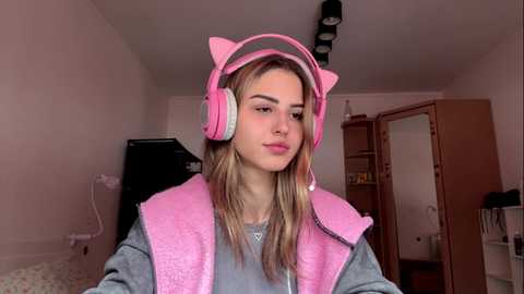 ozellagranville @ chaturbate on 20260205