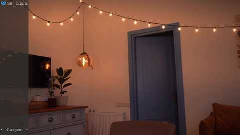 ms_dira @ chaturbate on 20260210