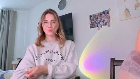 f1oraa @ chaturbate on 20260213