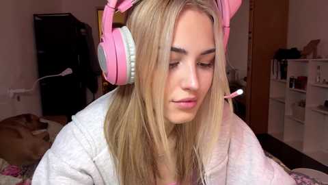 ozellagranville @ chaturbate on 20260213