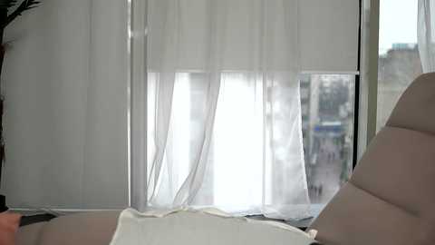 deborahlowe @ chaturbate on 20260215