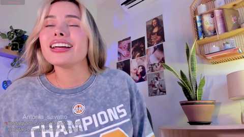 antonia_savatto_ @ chaturbate on 20260216