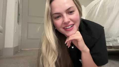 luvaimee @ chaturbate on 20260217