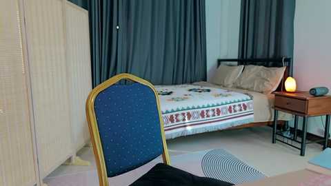 ellcrys @ chaturbate on 20260222