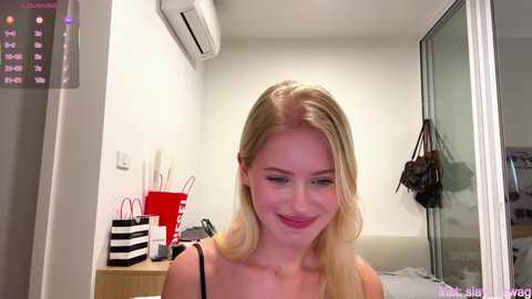 laraineprada @ chaturbate on 20260222