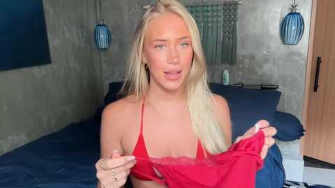 livslifee @ chaturbate on 20260224