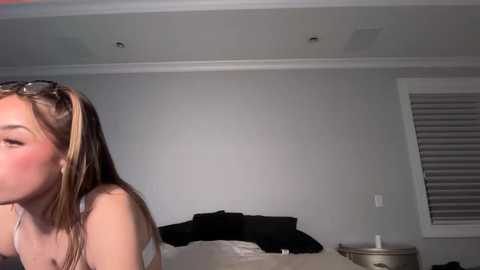 miamoorexo @ chaturbate on 20260224