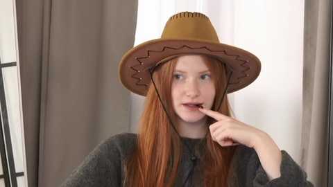 fiamoor @ chaturbate on 20260225