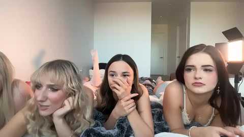 lexiiismith @ chaturbate on 20260225