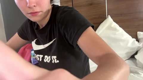 deepthroatqueen33 @ chaturbate on 20260227