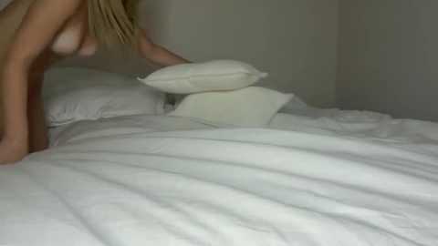 korinaluvv @ chaturbate on 20260228