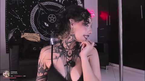 hazellwitch @ chaturbate on 20260302