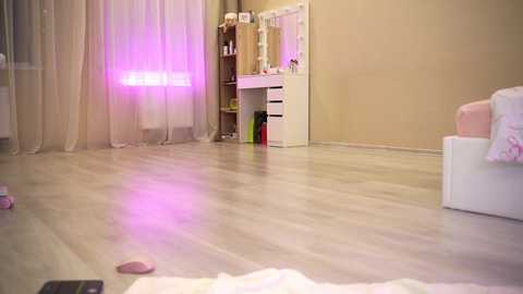 queenelia @ chaturbate on 20260302