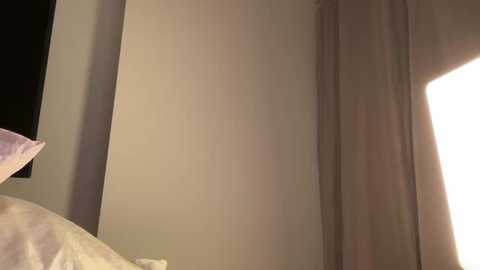 latinella @ chaturbate on 20260308