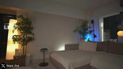 freya_ @ chaturbate on 20260309