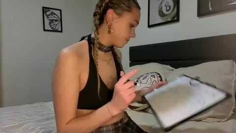 scarletterose_504259