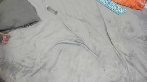 raveneusbiter @ chaturbate on 20260313