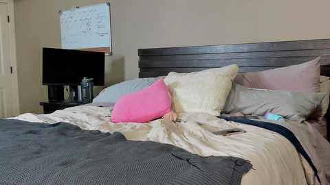 kyliebkillinit @ chaturbate on 20260315