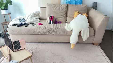 mishnuggies @ chaturbate on 20260315