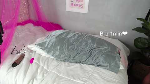 emmily2001 @ chaturbate on 20260316