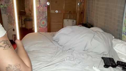 lorikane @ chaturbate on 20260319