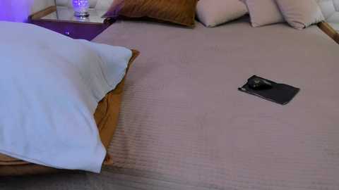 naughtyylory @ chaturbate on 20260320