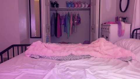 jeylababe @ chaturbate on 20260322