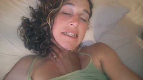 claralafontaine @ chaturbate on 20260323